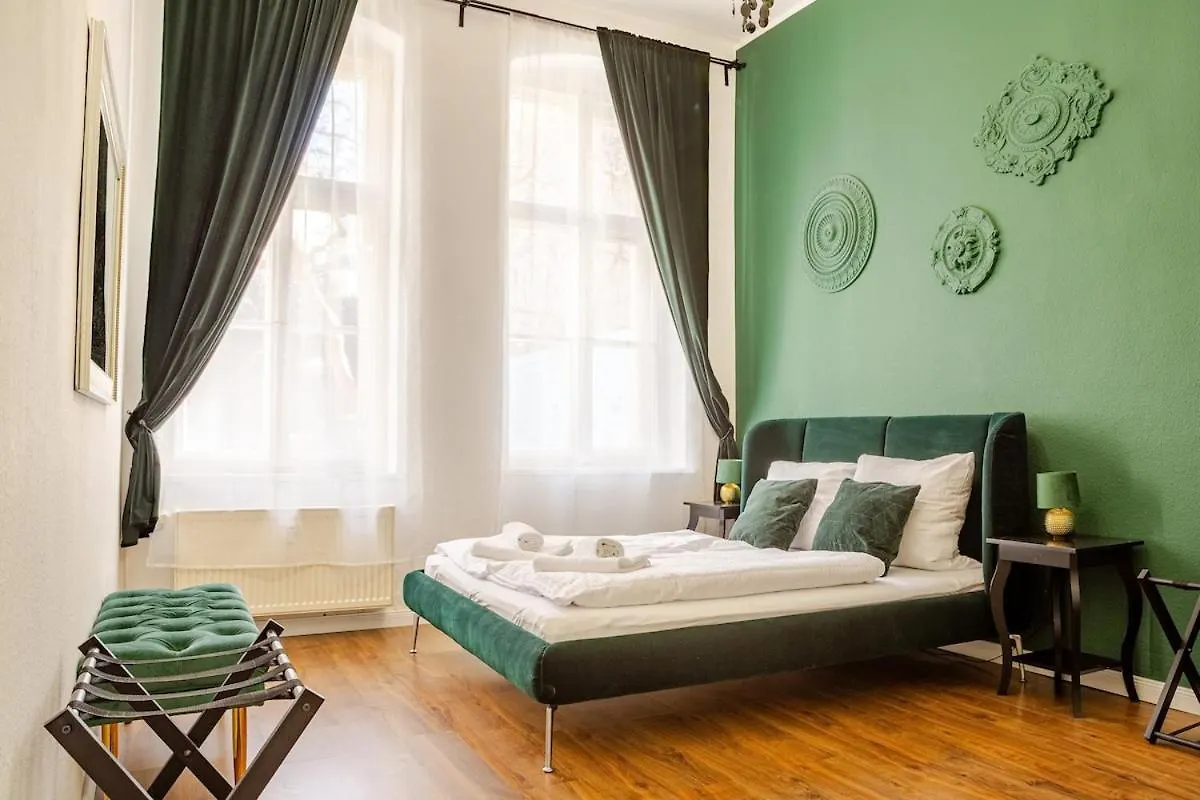 Green Apartment 3-Room Treptower Park Berlin Niemcy