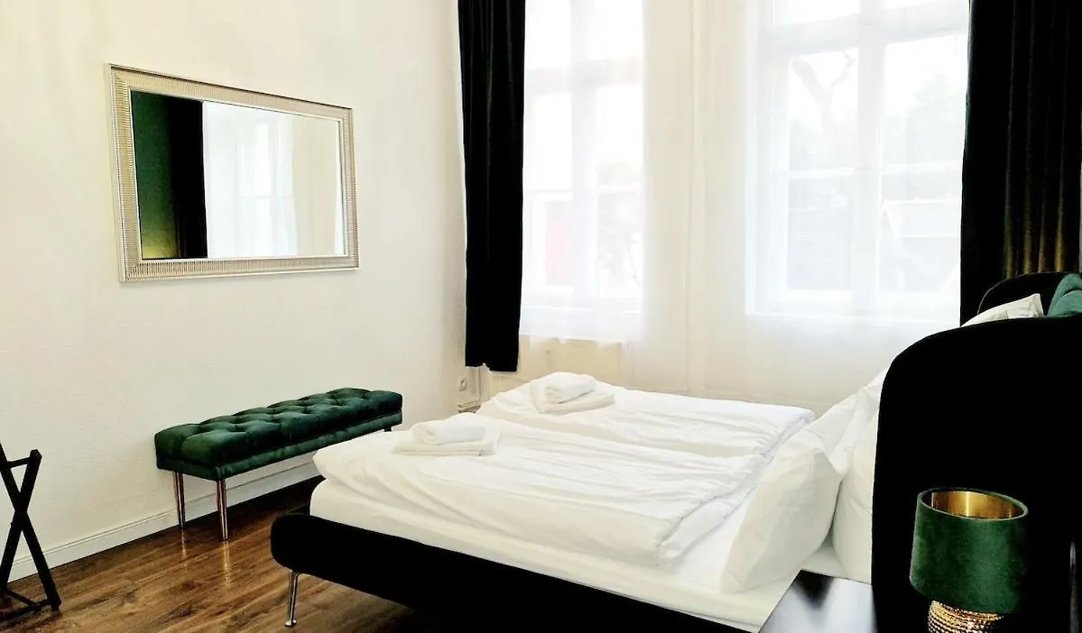 Green Apartment 3-Room Treptower Park Berlin