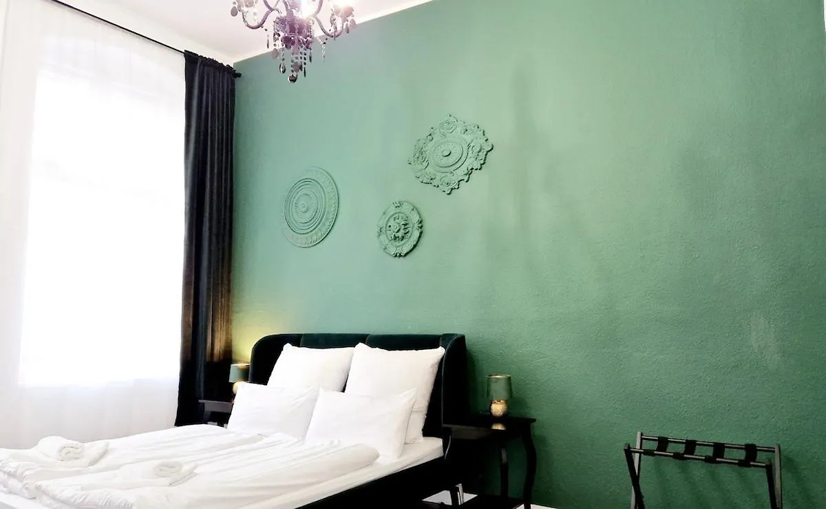 Green Apartment 3-Room Treptower Park Berlin Tyskland