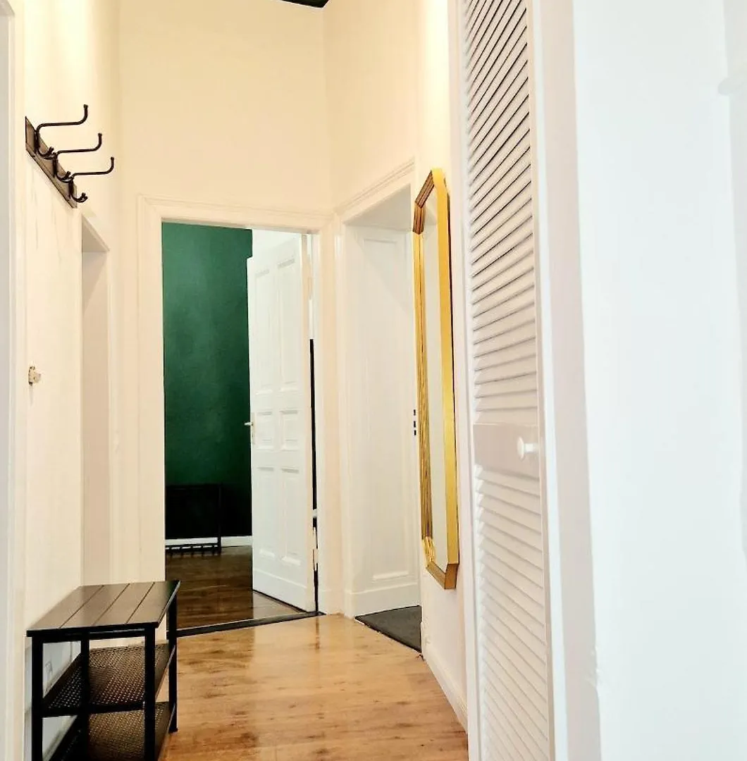 Green Apartment 3-Room Treptower Park Berlin Tyskland