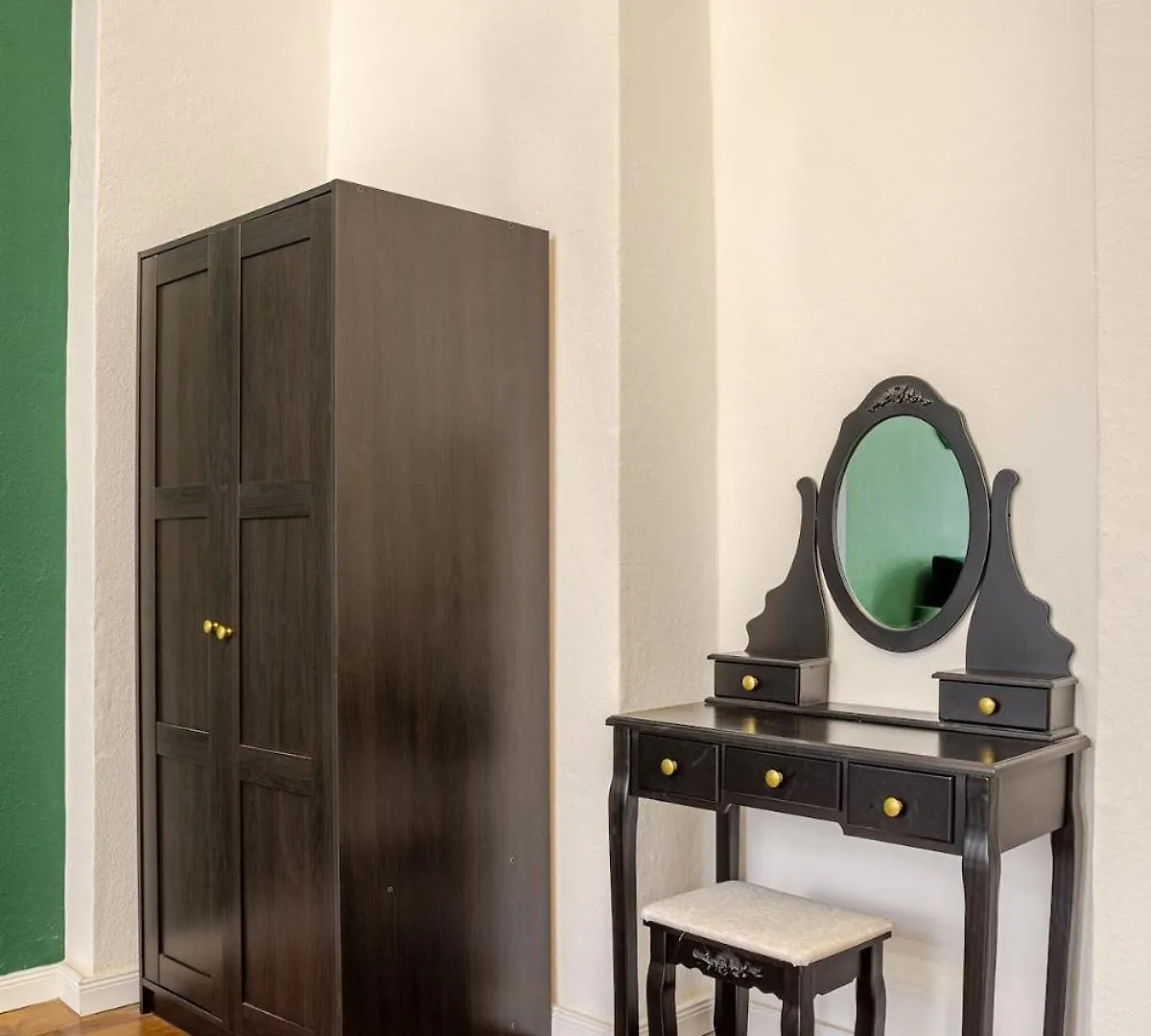 Green Apartment 3-Room Treptower Park Berlin Tyskland